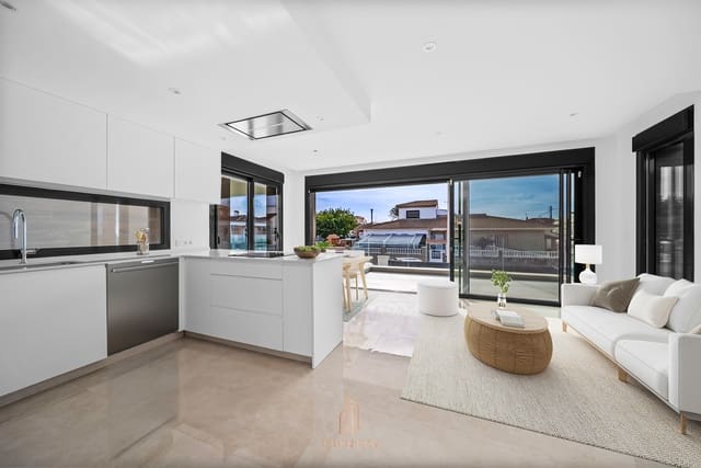 4 camera da letto Villa in vendita in Los Europeos, Torrevieja con piscina garage - 845.000 € (Rif: 9569997)