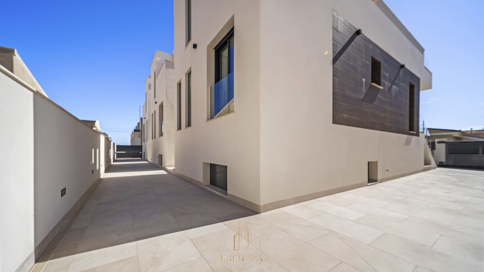 4 bedroom Villa for sale in La Mata with pool garage - € 845,000 (Ref: 9569997)