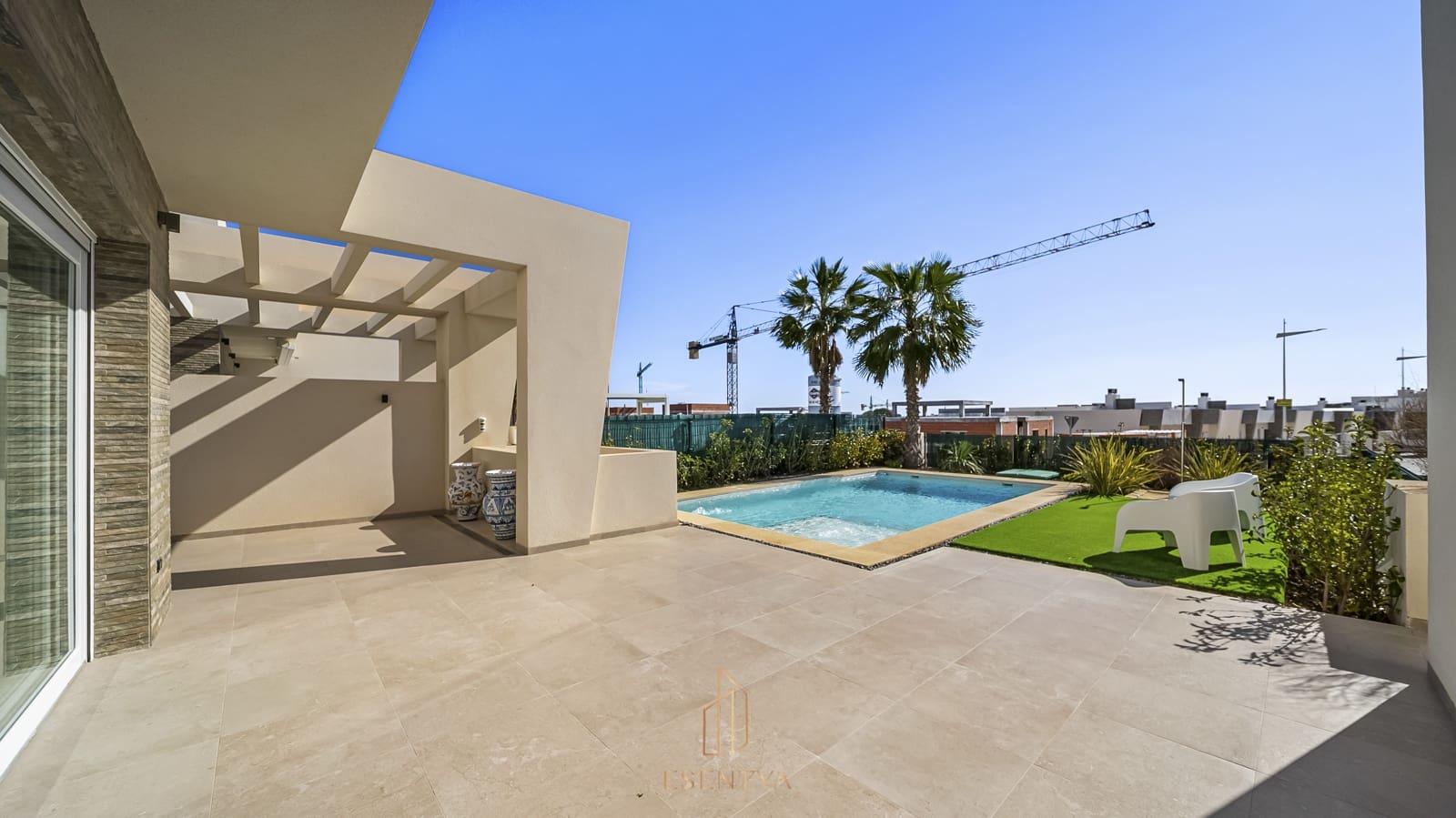 4 sypialnia Willa na sprzedaż w Algorfa z basenem garażem - 770 000 € (Ref: 9606432)