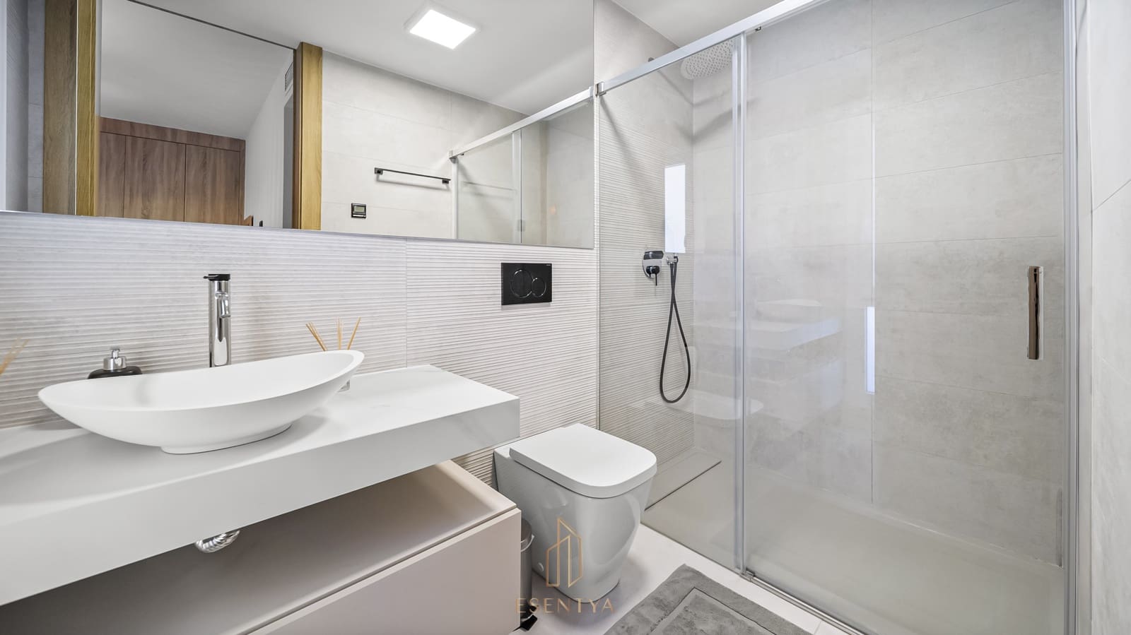 4 sypialnia Willa na sprzedaż w Algorfa z basenem garażem - 770 000 € (Ref: 9606432)