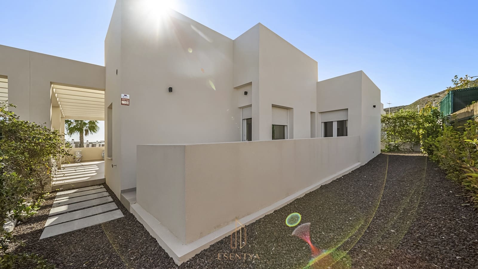 4 sypialnia Willa na sprzedaż w Algorfa z basenem garażem - 770 000 € (Ref: 9606432)