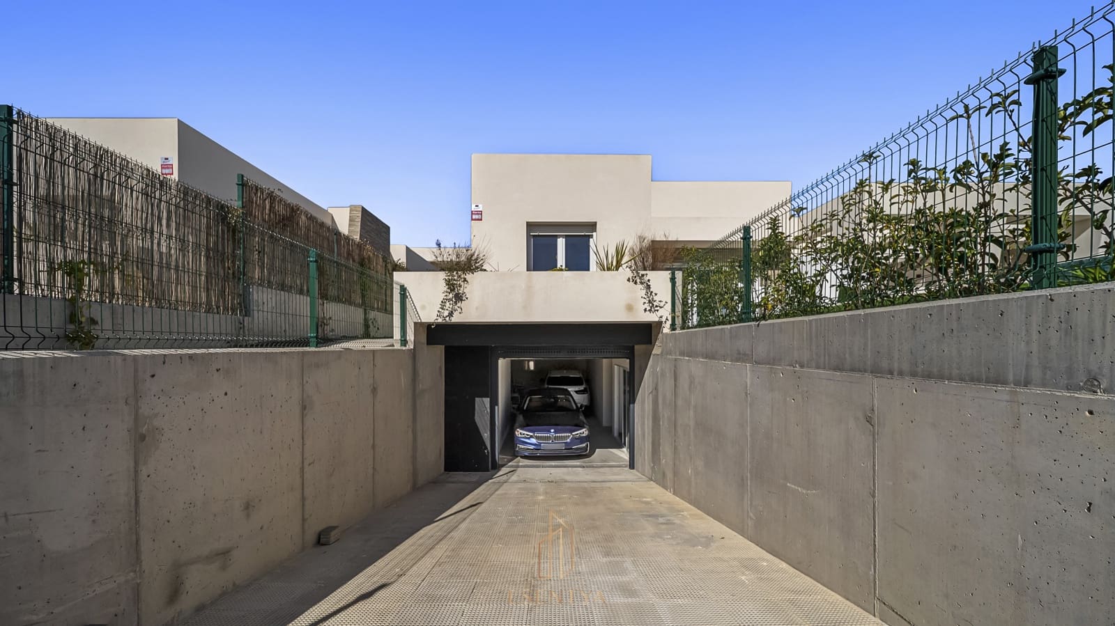 4 sypialnia Willa na sprzedaż w Algorfa z basenem garażem - 770 000 € (Ref: 9606432)