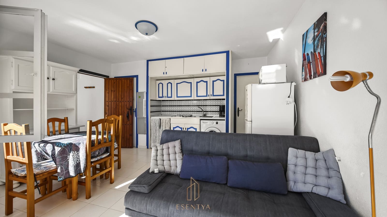 1 soverom Leilighet til salgs i Blue Lagoon med svømmebasseng garasje - € 105 000 (Ref: 9610145)