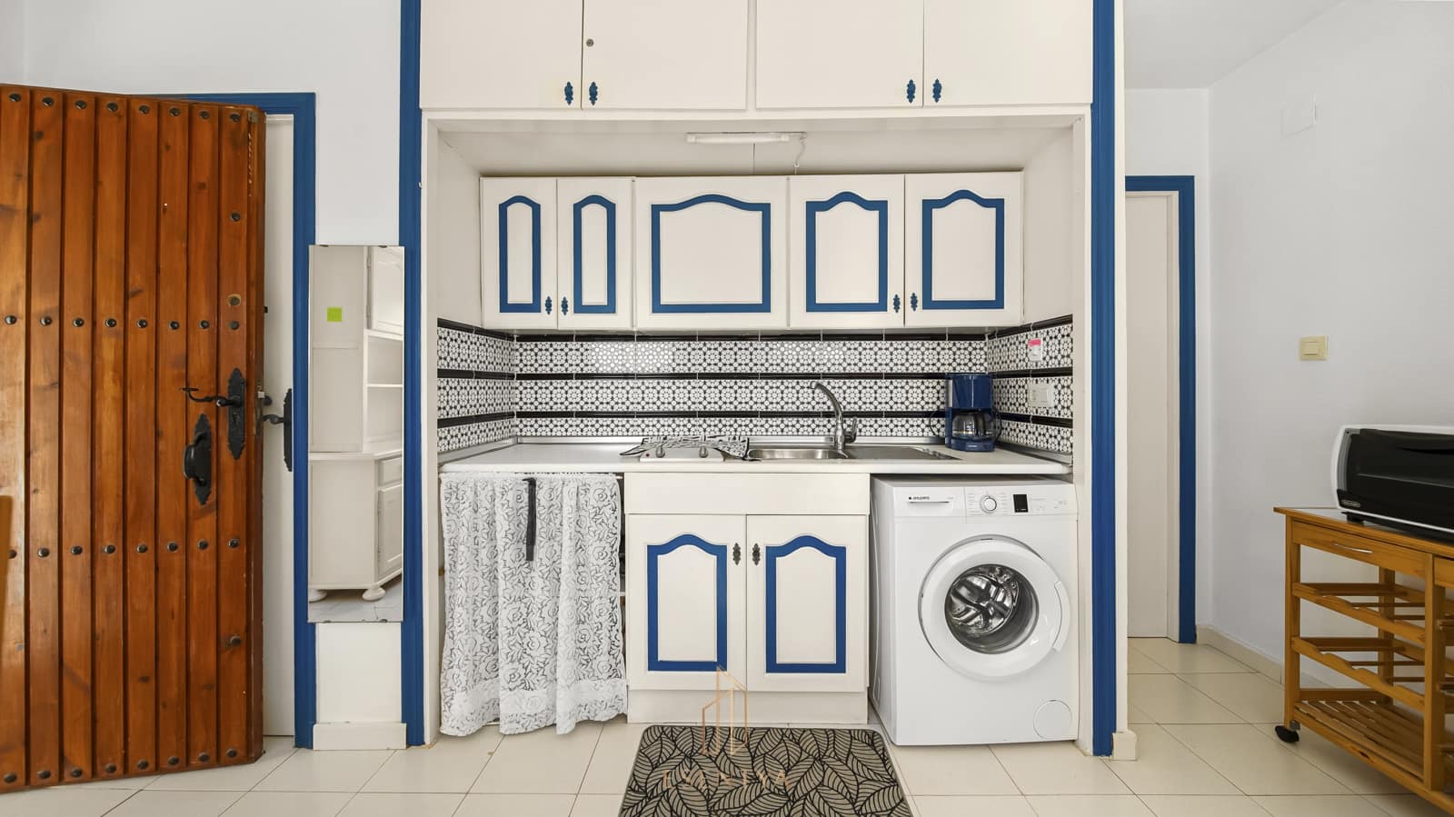 1 soverom Leilighet til salgs i Blue Lagoon med svømmebasseng garasje - € 105 000 (Ref: 9610145)