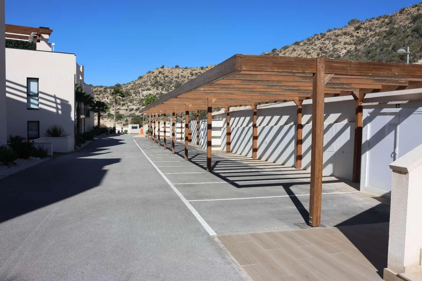 Apartamento de 3 habitaciones en Monforte del Cid en venta con piscina - 445.000 € (Ref: 9619130)