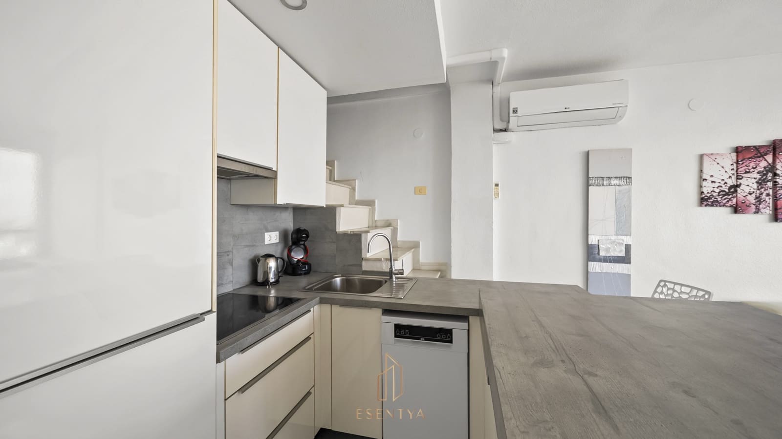 2 makuuhuone Kattohuoneisto myytävänä paikassa Torrevieja mukana uima-altaan 
autotalli - 199 000 € (Ref: 9645856)