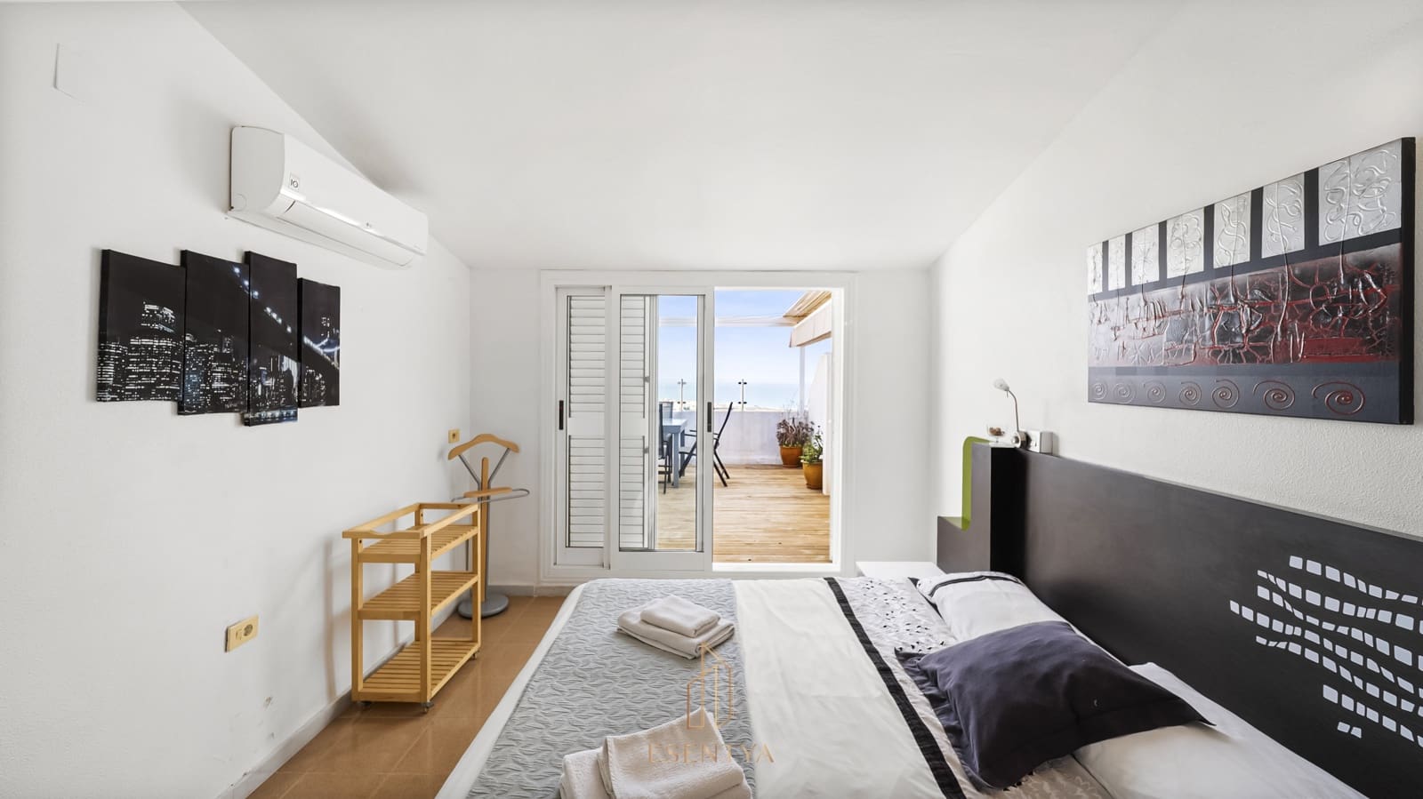 2 makuuhuone Kattohuoneisto myytävänä paikassa Torrevieja mukana uima-altaan 
autotalli - 199 000 € (Ref: 9645856)