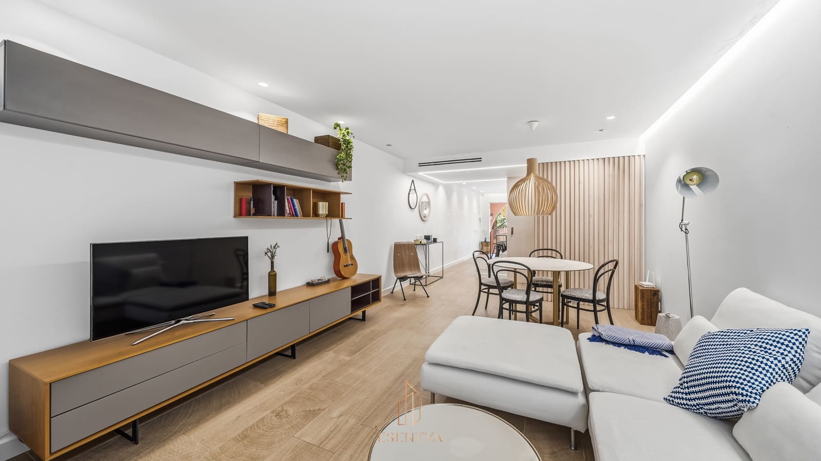 2 sypialnia Finka/Dom wiejski na sprzedaż w Santa Pola z basenem garażem - 450 000 € (Ref: 9679163)