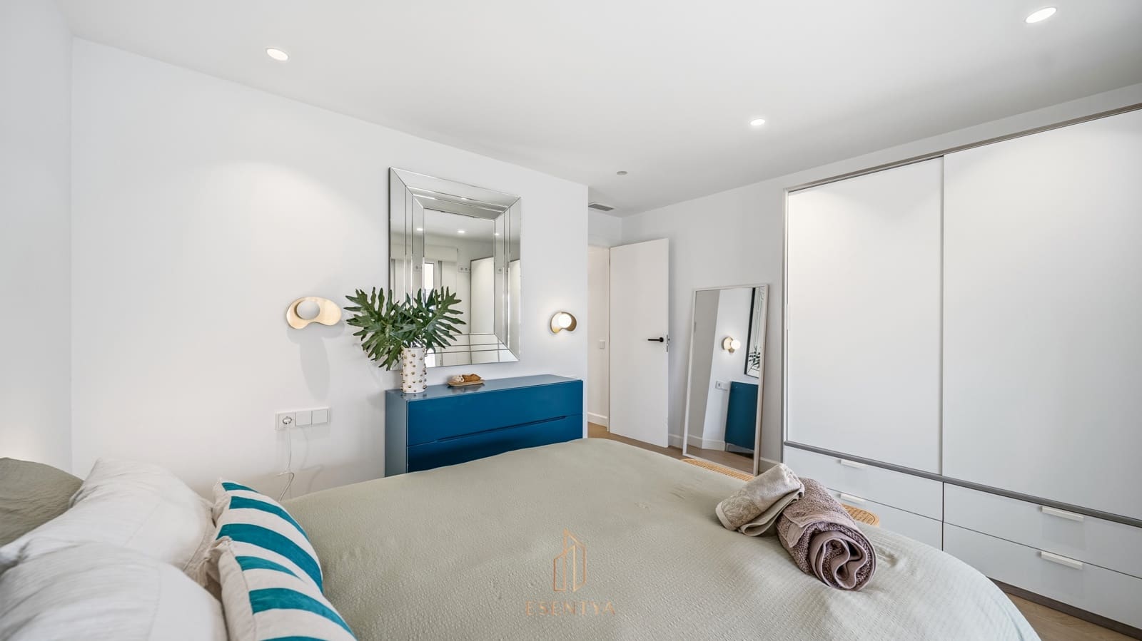 2 sypialnia Finka/Dom wiejski na sprzedaż w Santa Pola z basenem garażem - 450 000 € (Ref: 9679163)