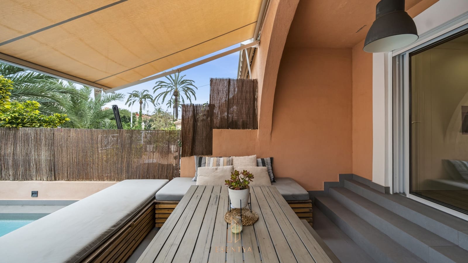 2 sypialnia Finka/Dom wiejski na sprzedaż w Santa Pola z basenem garażem - 450 000 € (Ref: 9679163)