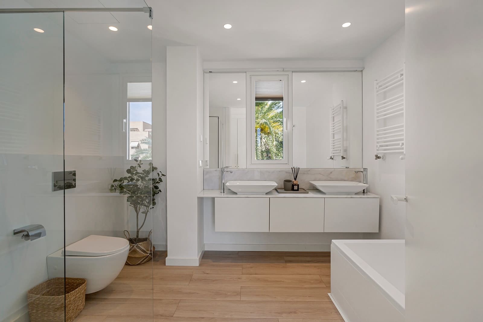 4 soveværelse Villa til salg i El Campello med swimmingpool garage - € 2.500.000 (Ref: 9679164)