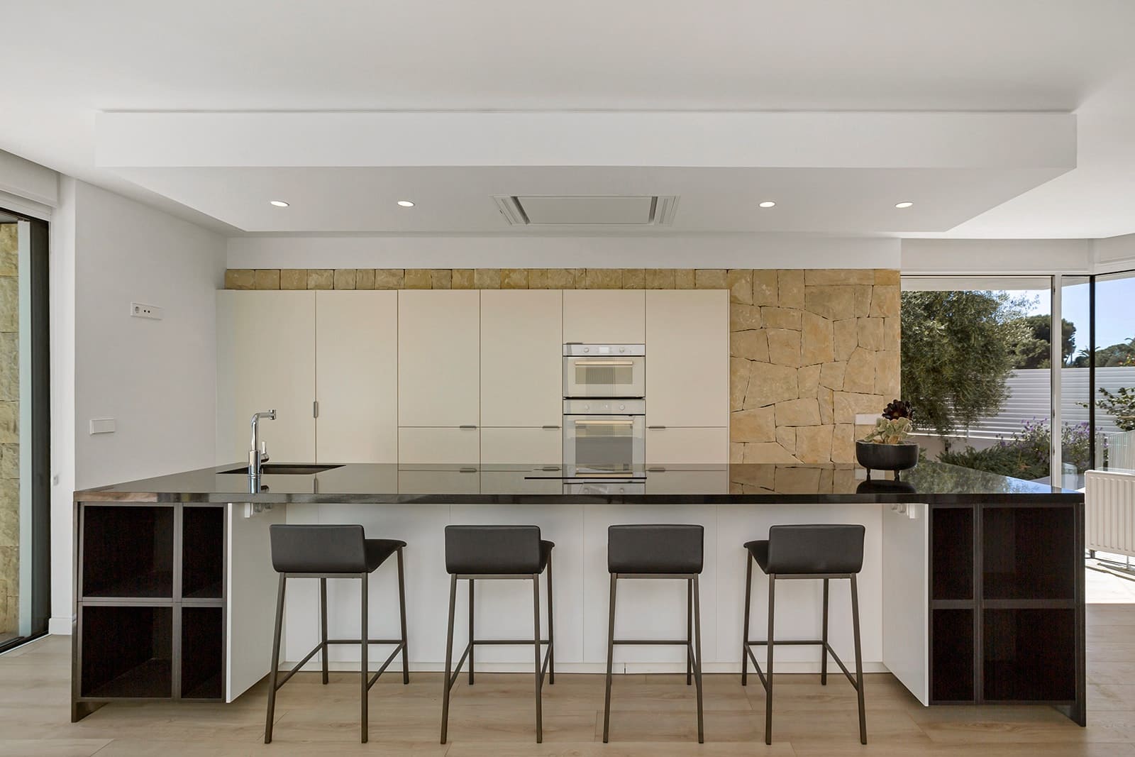 4 soveværelse Villa til salg i El Campello med swimmingpool garage - € 2.500.000 (Ref: 9679164)