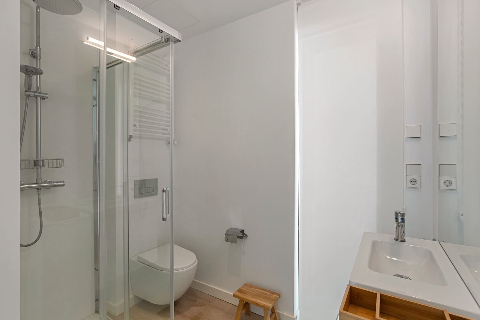 4 soveværelse Villa til salg i El Campello med swimmingpool garage - € 2.500.000 (Ref: 9679164)