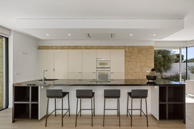 4 soveværelse Villa til salg i Playa de Muchavista, El Campello med swimmingpool garage - € 2.500.000 (Ref: 9679164)