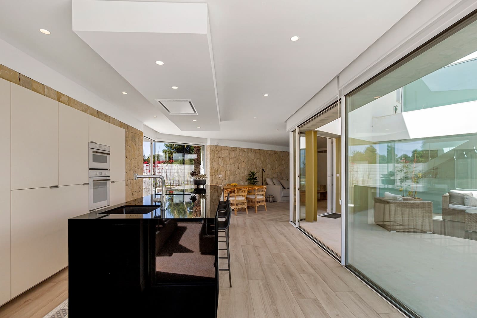 4 soveværelse Villa til salg i El Campello med swimmingpool garage - € 2.500.000 (Ref: 9679164)