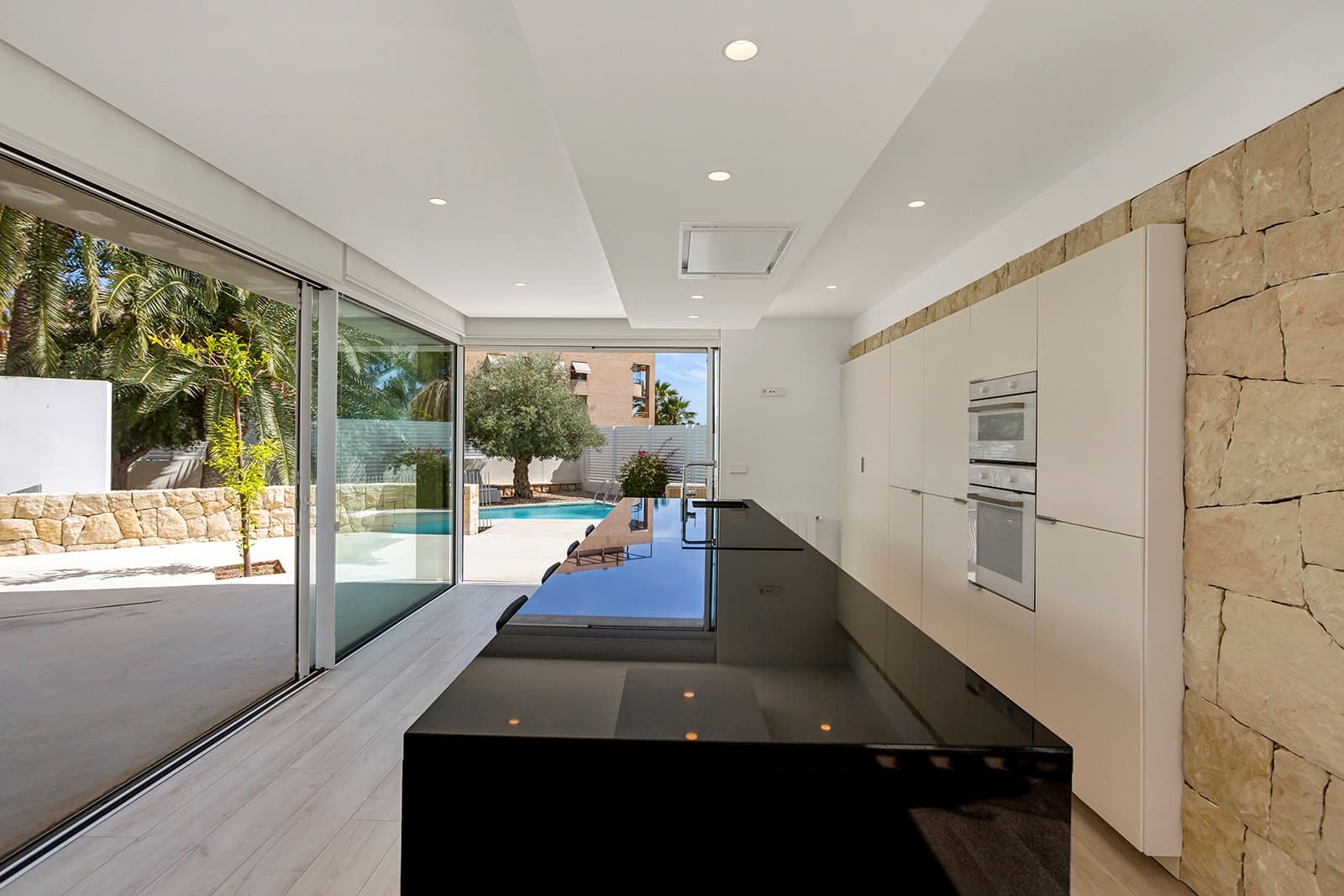 4 soveværelse Villa til salg i El Campello med swimmingpool garage - € 2.500.000 (Ref: 9679164)