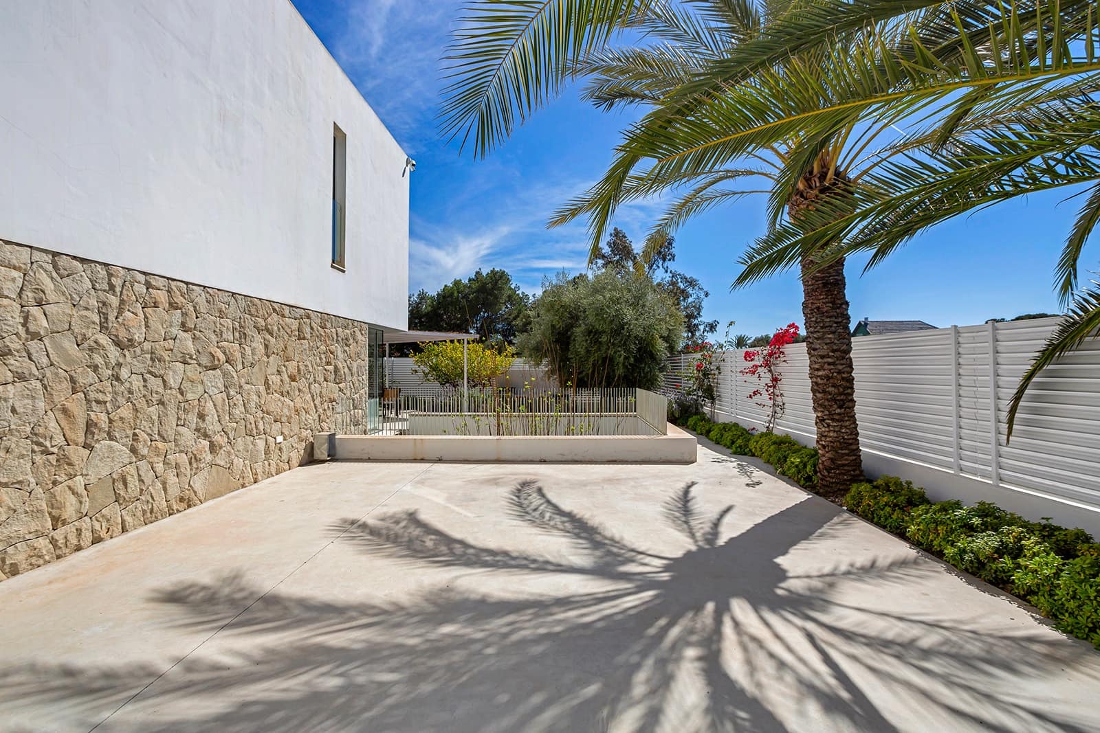 4 soveværelse Villa til salg i El Campello med swimmingpool garage - € 2.500.000 (Ref: 9679164)