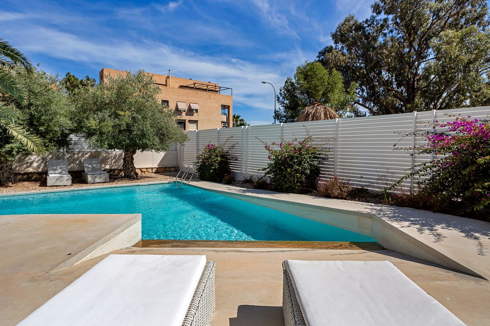 4 soveværelse Villa til salg i El Campello med swimmingpool garage - € 2.500.000 (Ref: 9679164)