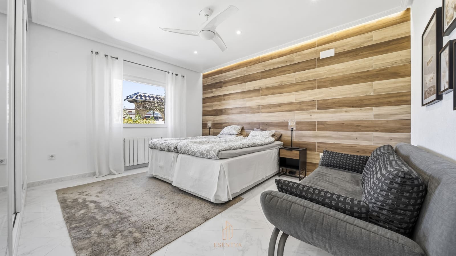 4 soveværelse Villa til salg i Cabo Roig med swimmingpool garage - € 1.075.000 (Ref: 9713282)