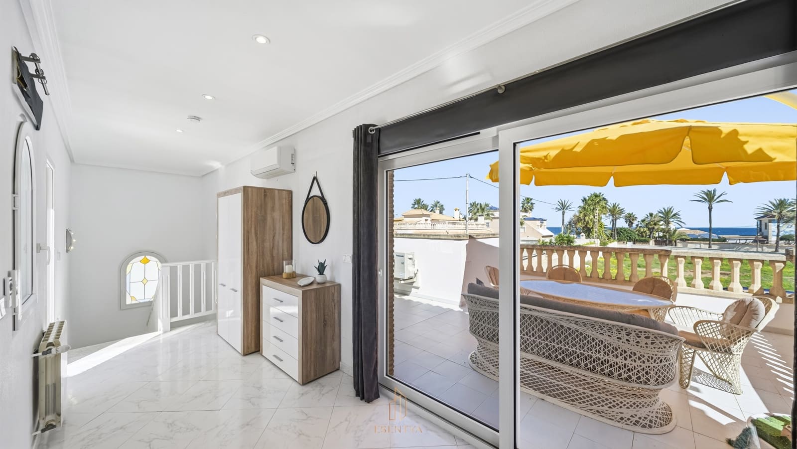 4 soveværelse Villa til salg i Cabo Roig med swimmingpool garage - € 1.075.000 (Ref: 9713282)