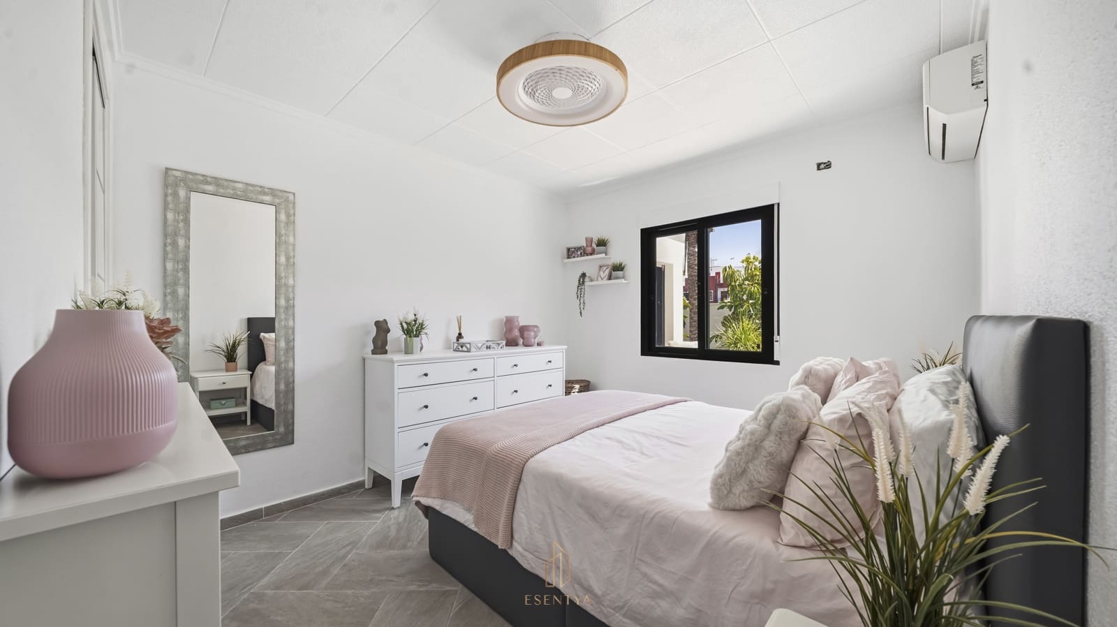 6 soveværelse Villa til salg i San Luis med swimmingpool garage - € 885.000 (Ref: 9750943)