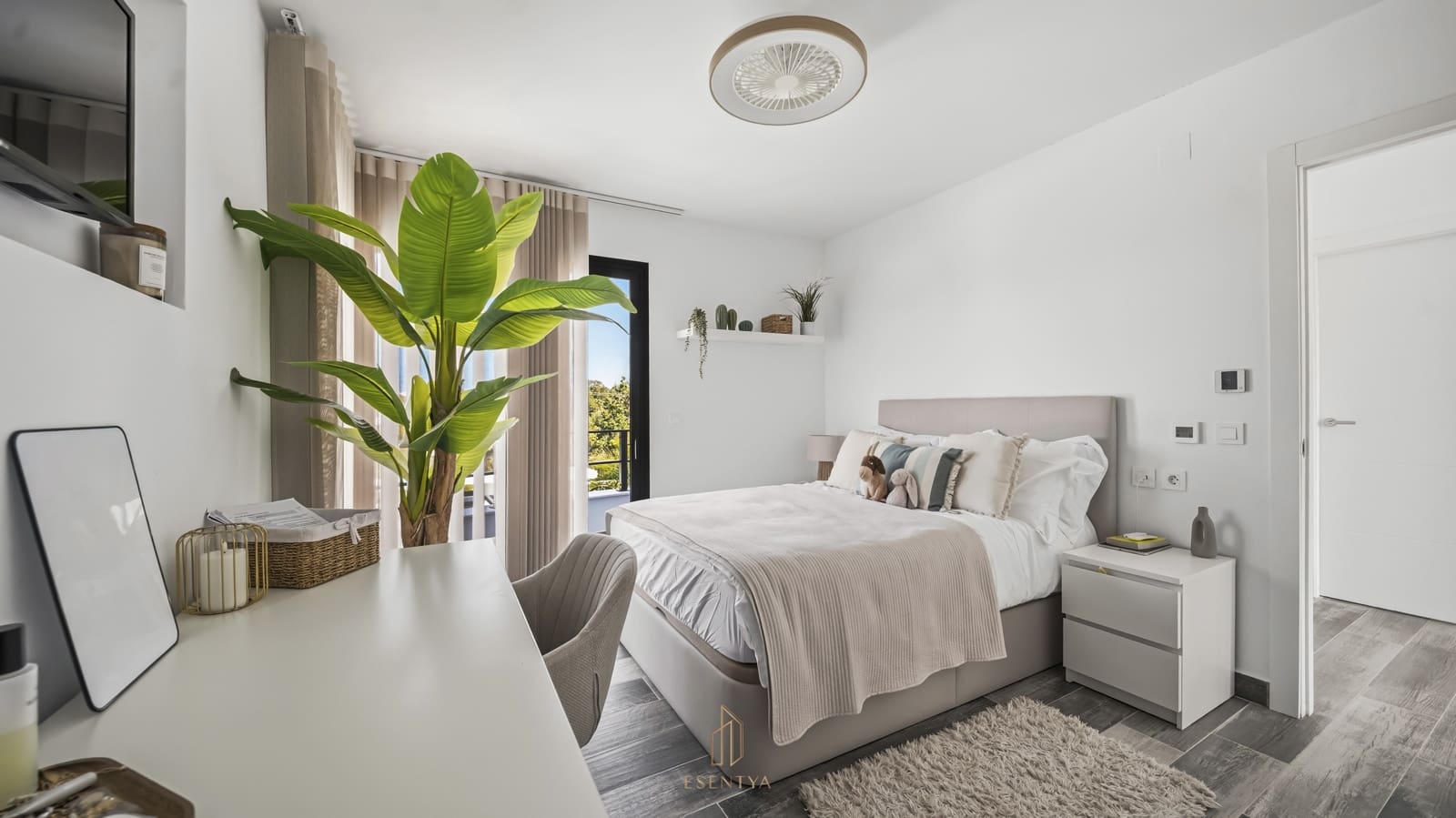 6 soveværelse Villa til salg i San Luis med swimmingpool garage - € 885.000 (Ref: 9750943)