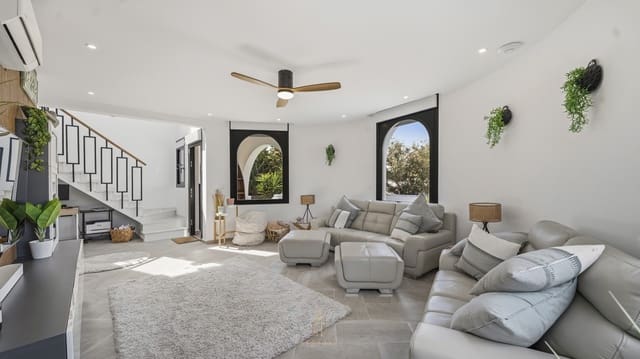 6 soveværelse Villa til salg i San Luis, Torrevieja - € 885.000 (Ref: 9750943)