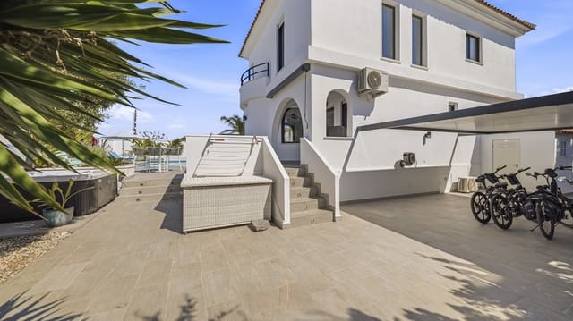 6 soveværelse Villa til salg i San Luis, Torrevieja - € 885.000 (Ref: 9750943)