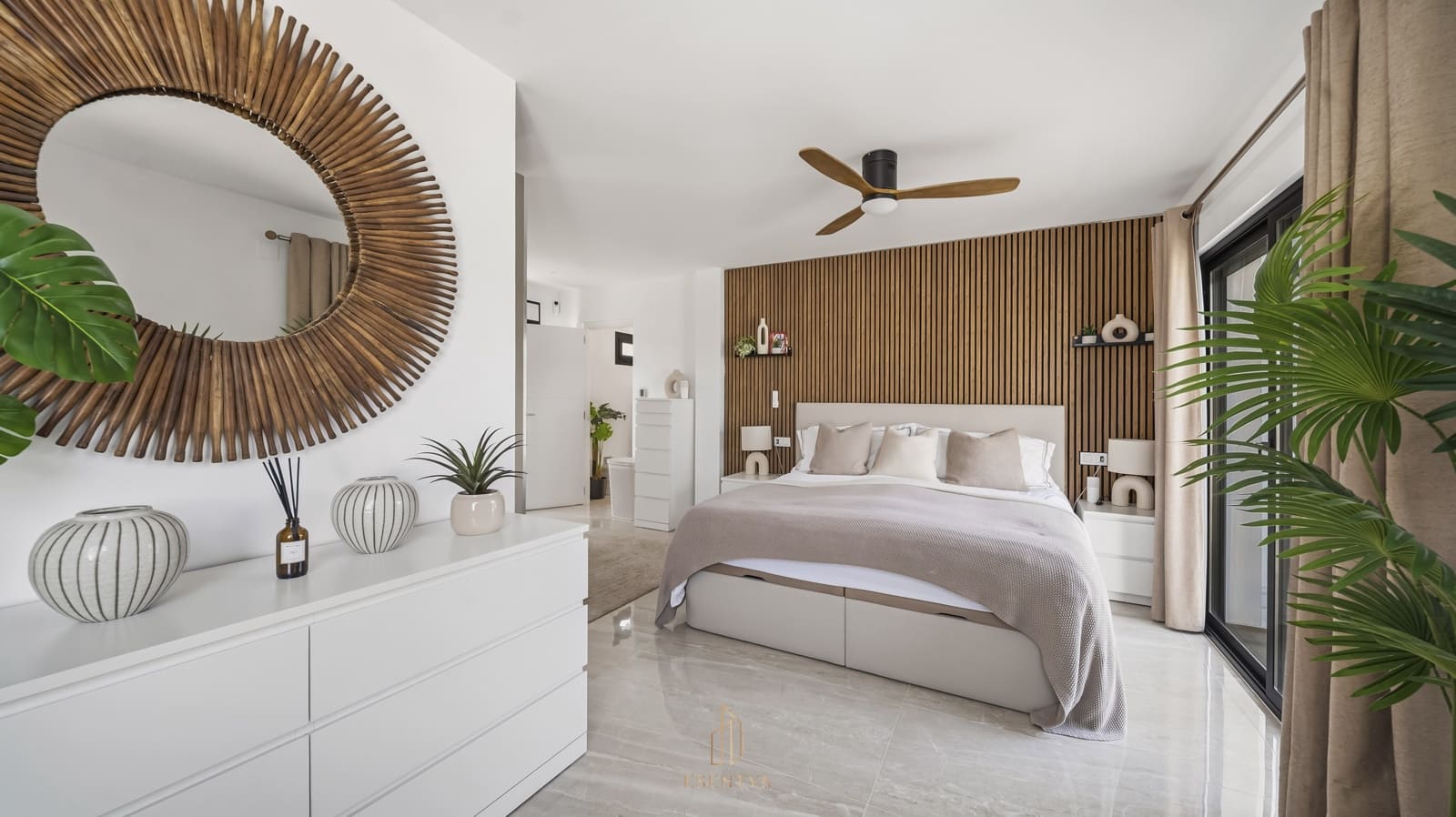 6 soveværelse Villa til salg i San Luis med swimmingpool garage - € 885.000 (Ref: 9750943)