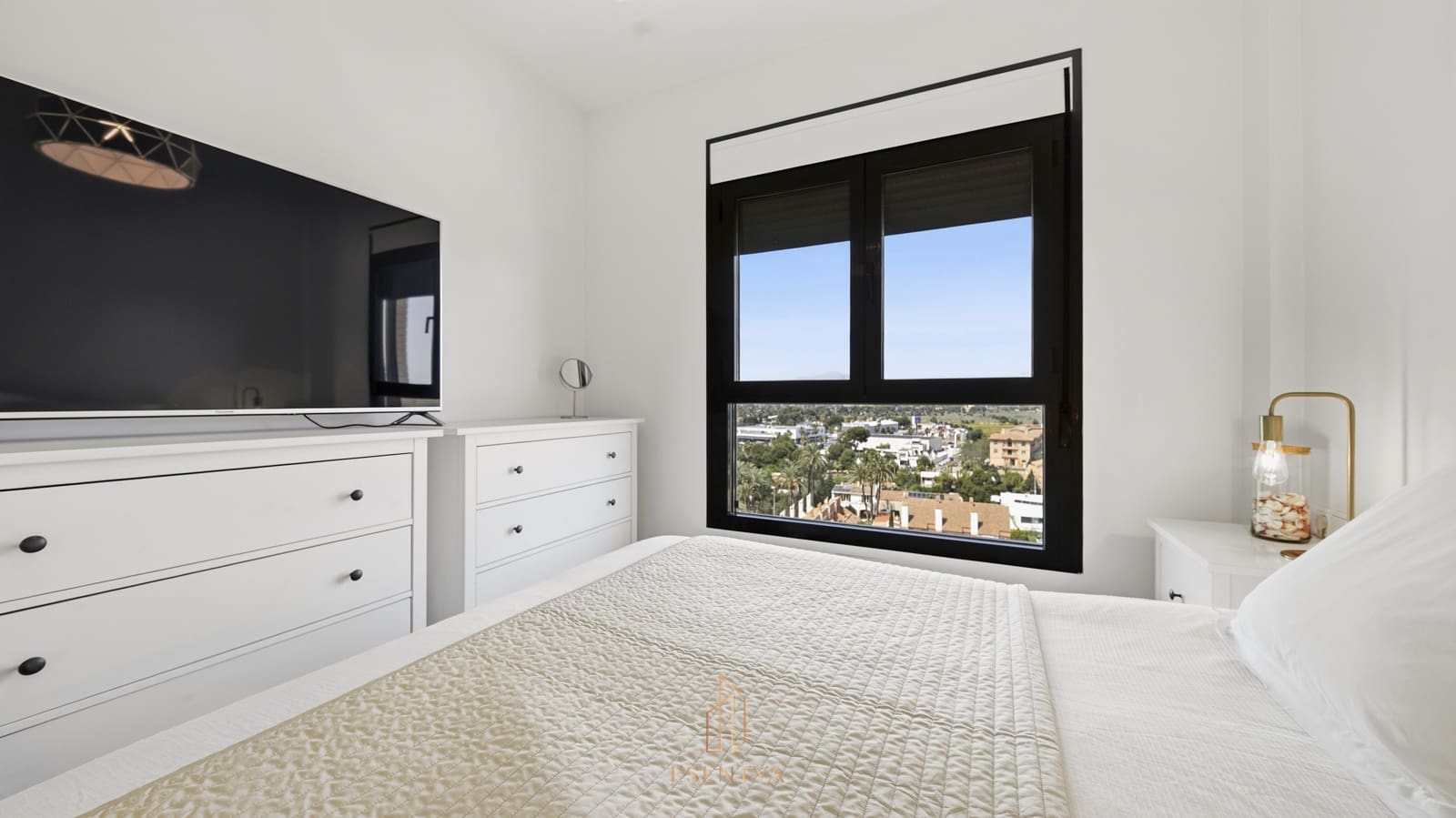 3 chambre Penthouse à vendre à Alicante ville avec piscine garage - 830 000 € (Ref: 9773544)