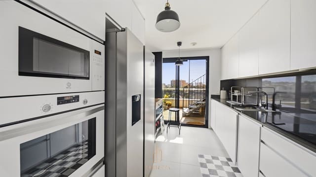 3 soverom Penthouse til salgs i Albufereta, Alicante by med svømmebasseng garasje - € 830 000 (Ref: 9773544)