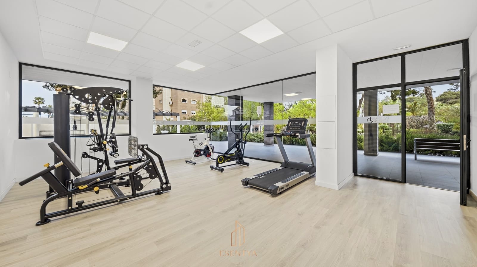 3 chambre Penthouse à vendre à Alicante ville avec piscine garage - 830 000 € (Ref: 9773544)