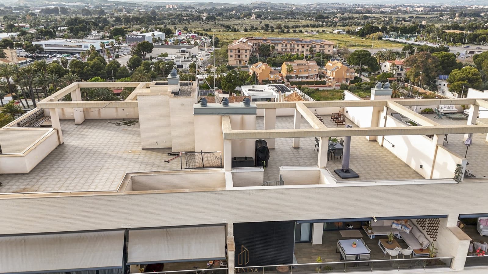 3 bedroom Penthouse for sale in Alicante / Alacant city with pool garage - € 740,000 (Ref: 9773544)