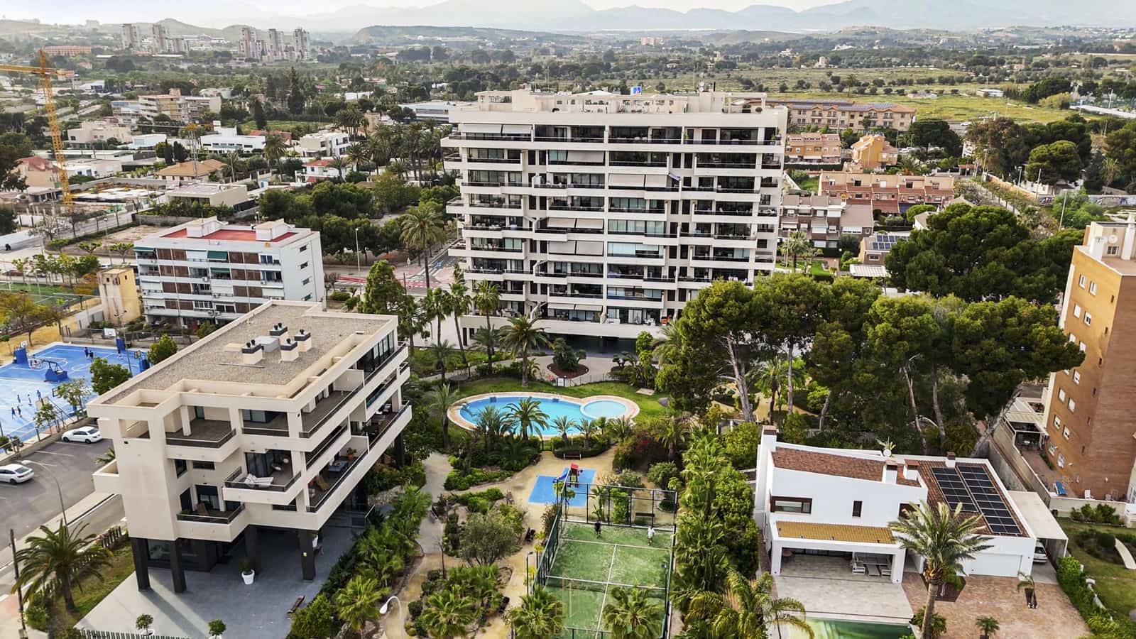 3 bedroom Penthouse for sale in Alicante / Alacant city with pool garage - € 740,000 (Ref: 9773544)