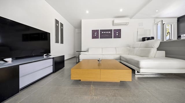 3 sovrum Villa till salu i Los Balcones med pool garage - 585 000 € (Ref: 9776970)