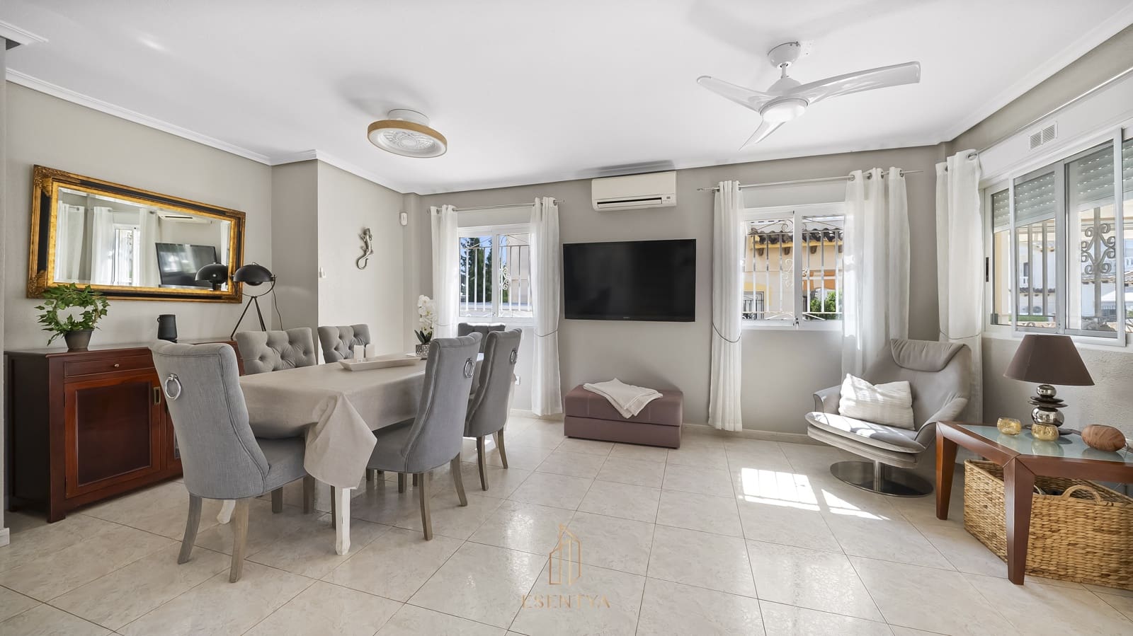 3 bedroom Finca/Country House for sale in Playa Flamenca with pool garage - € 259,900 (Ref: 9802887)