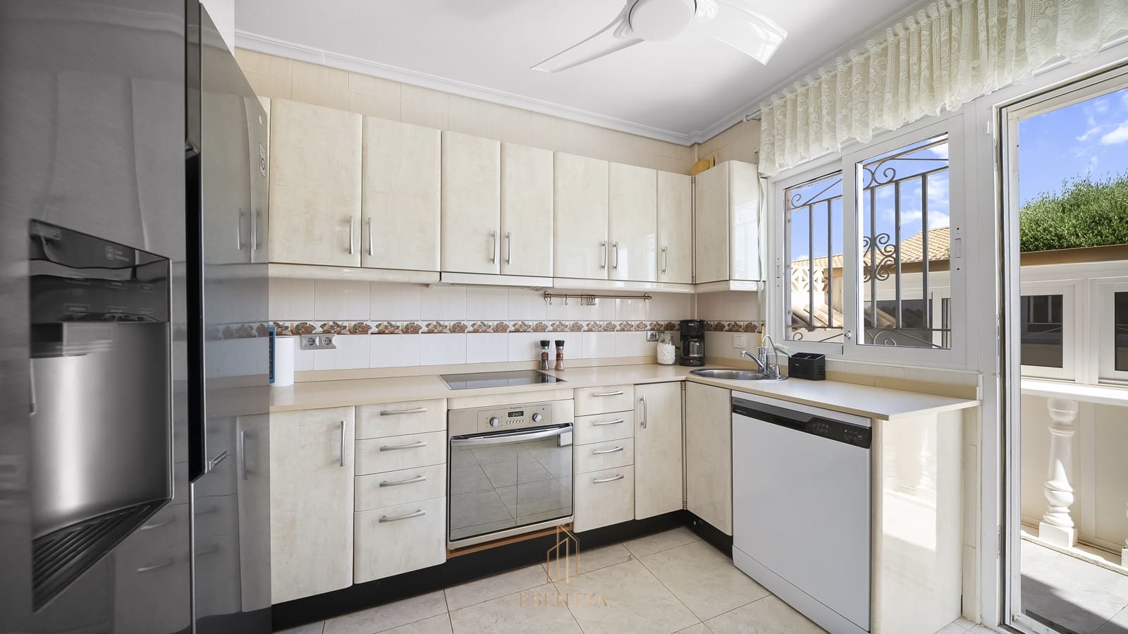 3 bedroom Finca/Country House for sale in Playa Flamenca with pool garage - € 259,900 (Ref: 9802887)