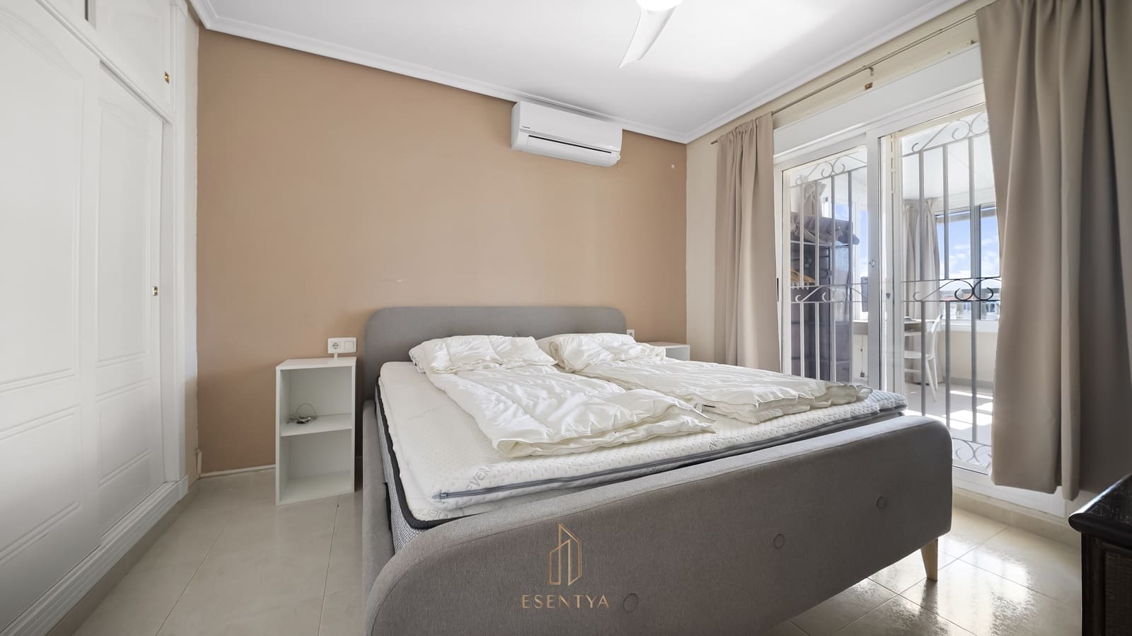 3 bedroom Finca/Country House for sale in Playa Flamenca with pool garage - € 259,900 (Ref: 9802887)