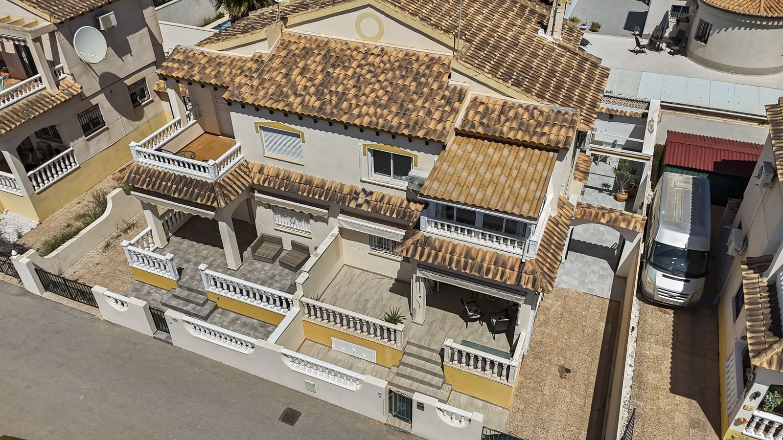 3 bedroom Finca/Country House for sale in Playa Flamenca with pool garage - € 259,900 (Ref: 9802887)