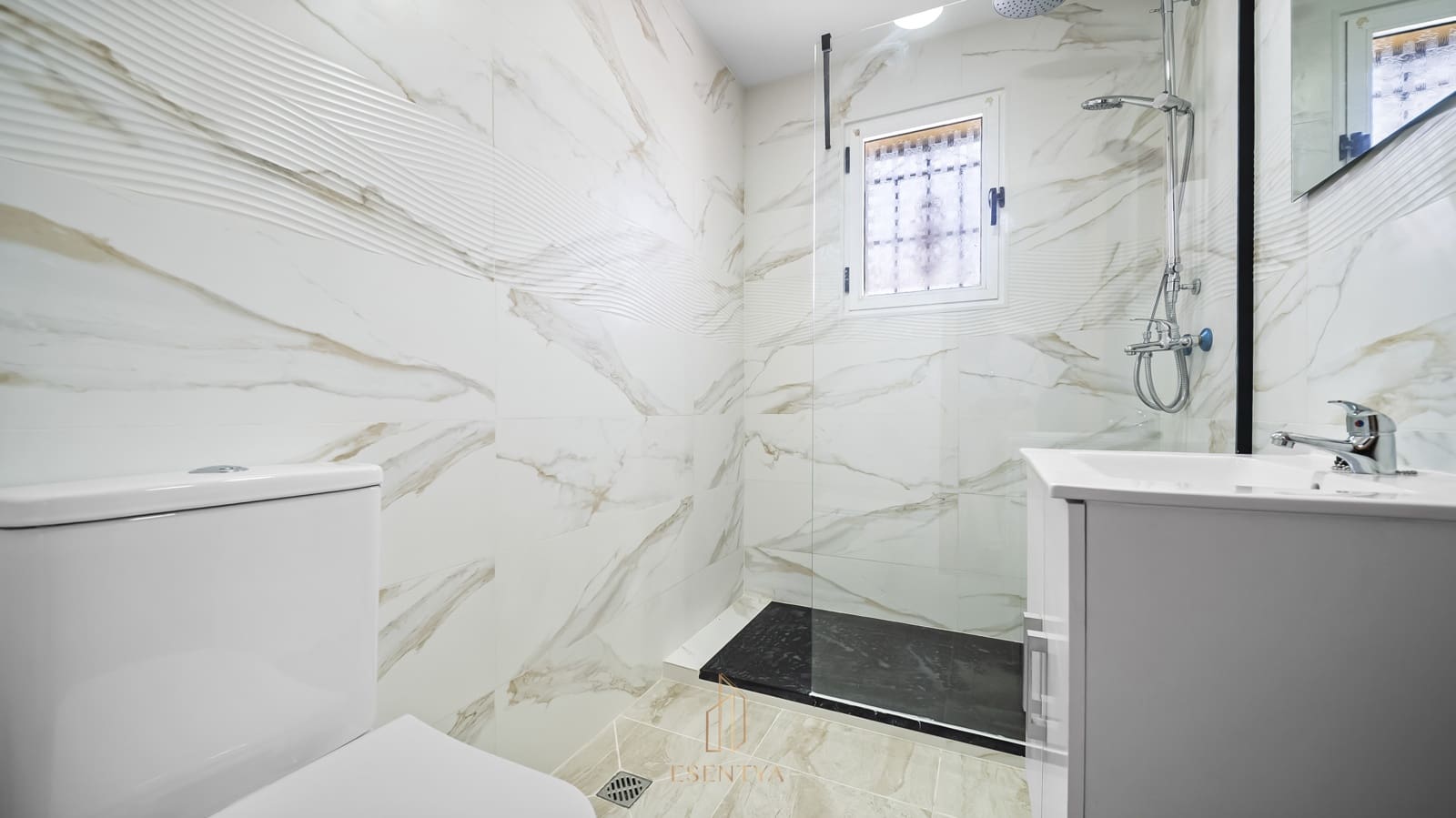 3 sovrum Finca/Hus på landet till salu i Torrevieja med pool garage - 228 000 € (Ref: 9802981)