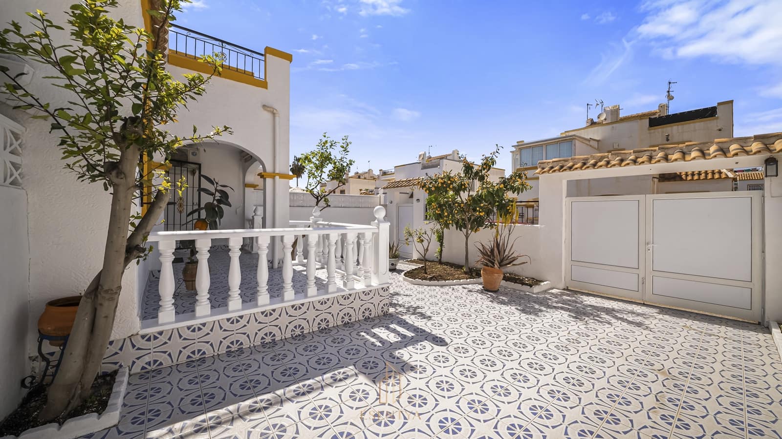 3 sovrum Finca/Hus på landet till salu i Torrevieja med pool garage - 228 000 € (Ref: 9802981)