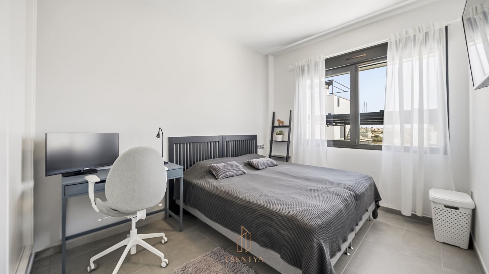 3 slaapkamer Villa te koop in Orihuela Costa met zwembad garage - € 440.000 (Ref: 9802982)