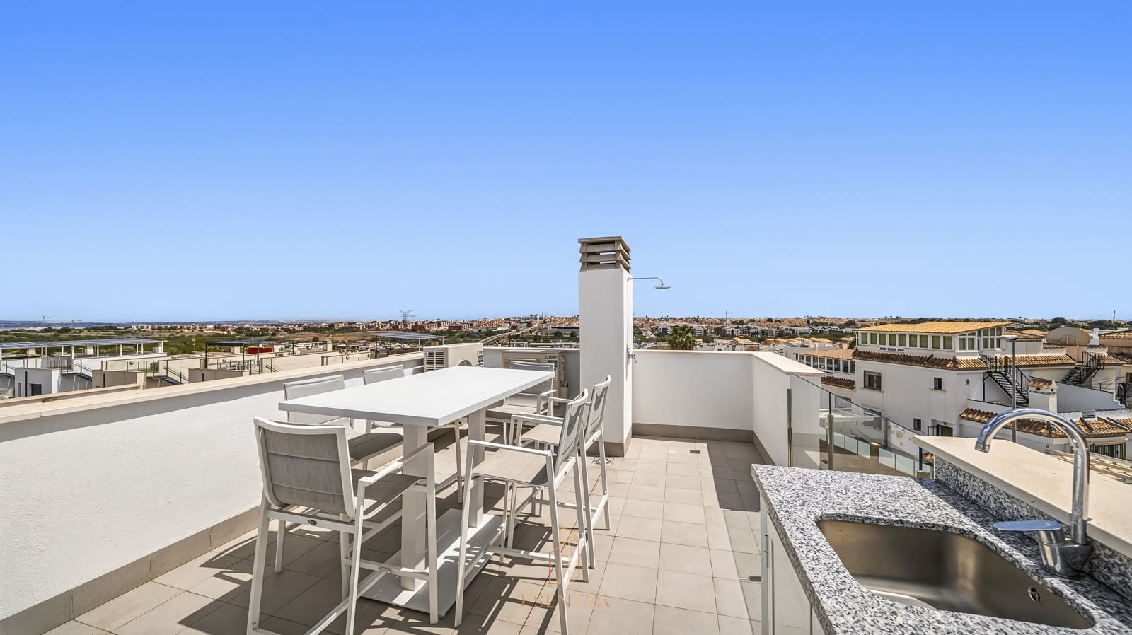 3 slaapkamer Villa te koop in Orihuela Costa met zwembad garage - € 440.000 (Ref: 9802982)