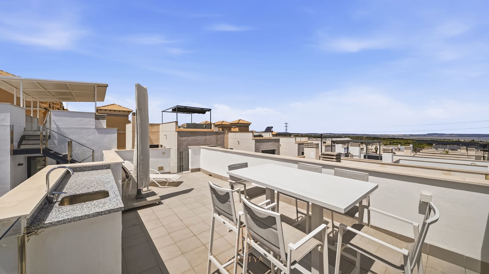 3 slaapkamer Villa te koop in Orihuela Costa met zwembad garage - € 440.000 (Ref: 9802982)