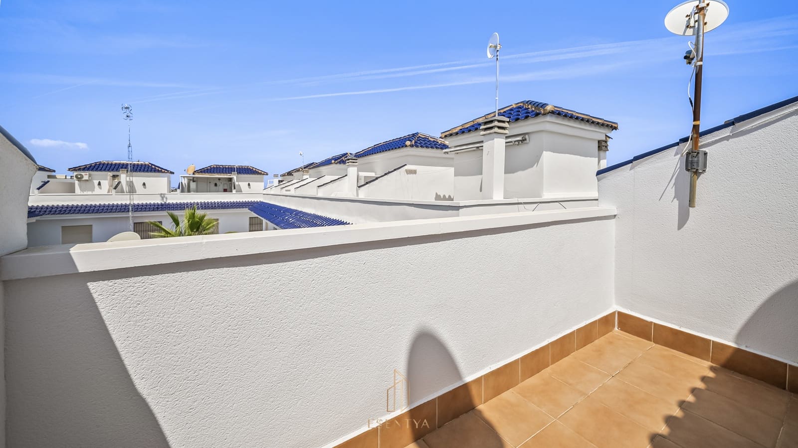 2 soveværelse Penthouse til salg i La Veleta med swimmingpool garage - € 179.000 (Ref: 9819251)
