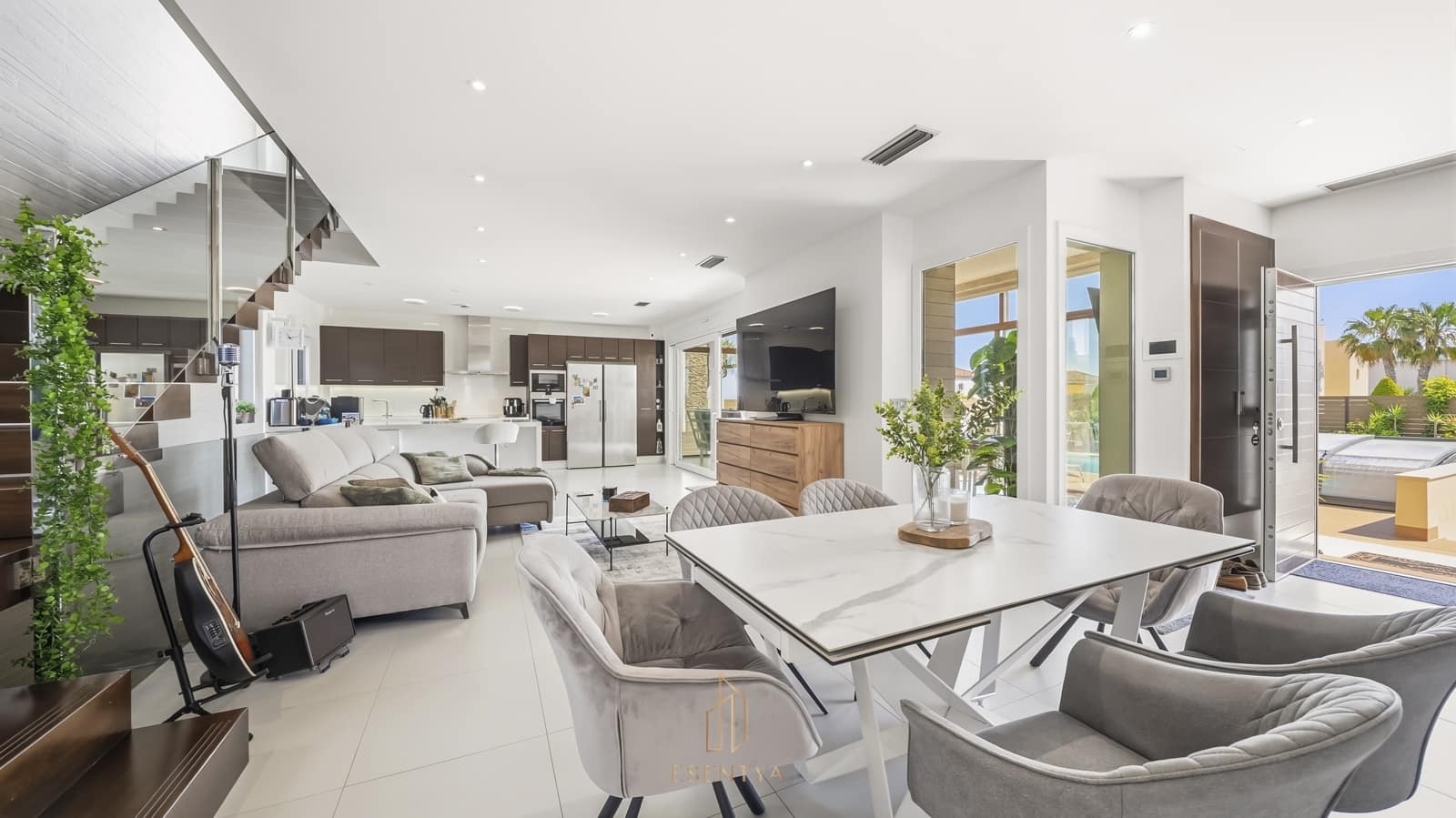 5 chambre Villa/Maison à vendre à Aguas Nuevas avec piscine garage - 1 159 000 € (Ref: 9823790)