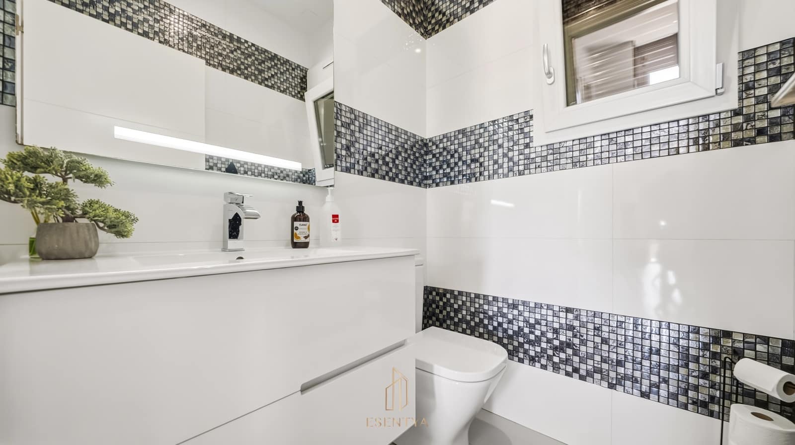 5 chambre Villa/Maison à vendre à Aguas Nuevas avec piscine garage - 1 159 000 € (Ref: 9823790)