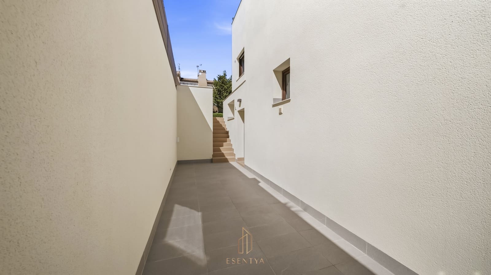 5 chambre Villa/Maison à vendre à Aguas Nuevas avec piscine garage - 1 159 000 € (Ref: 9823790)