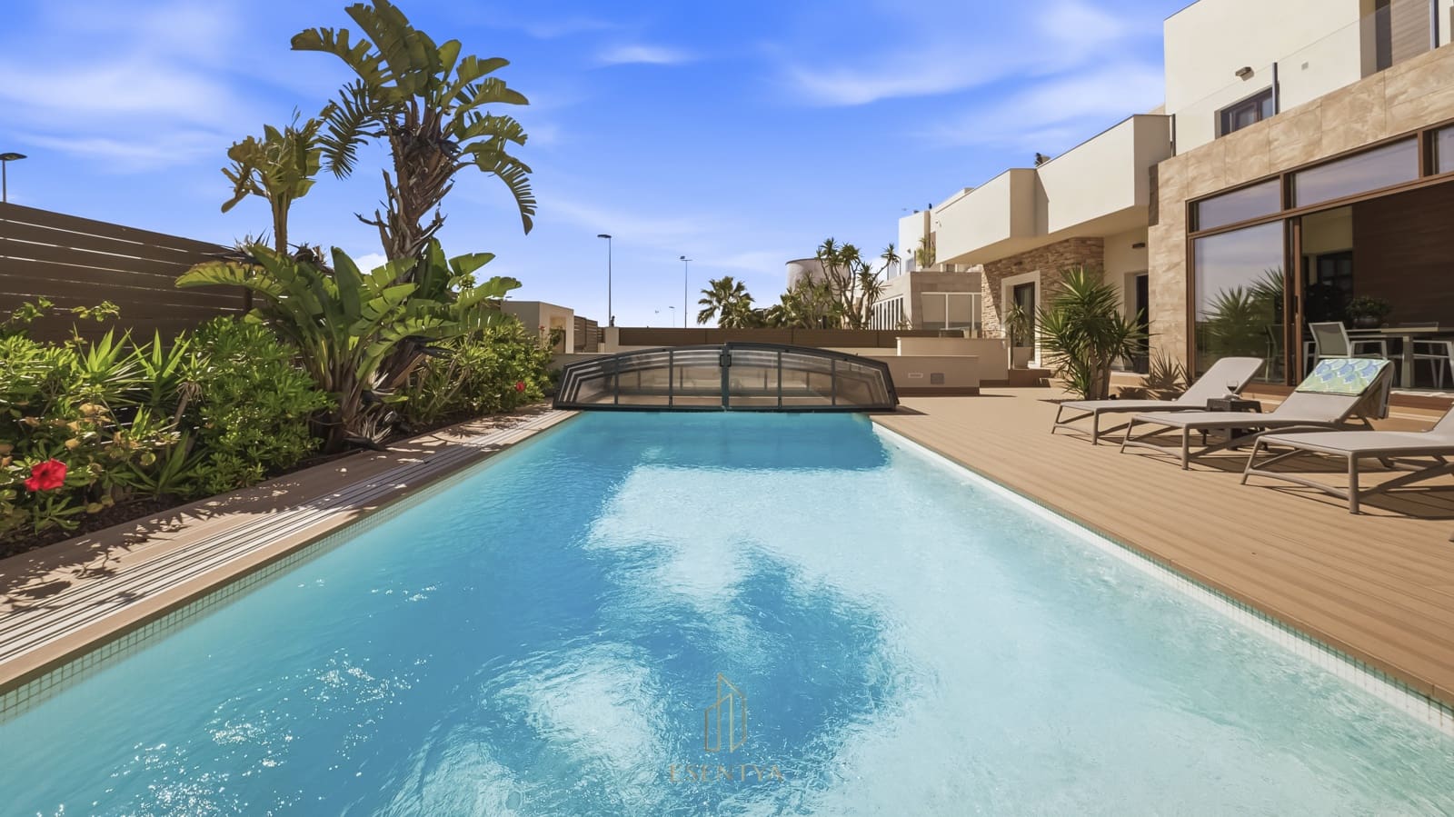 5 chambre Villa/Maison à vendre à Aguas Nuevas avec piscine garage - 1 159 000 € (Ref: 9823790)