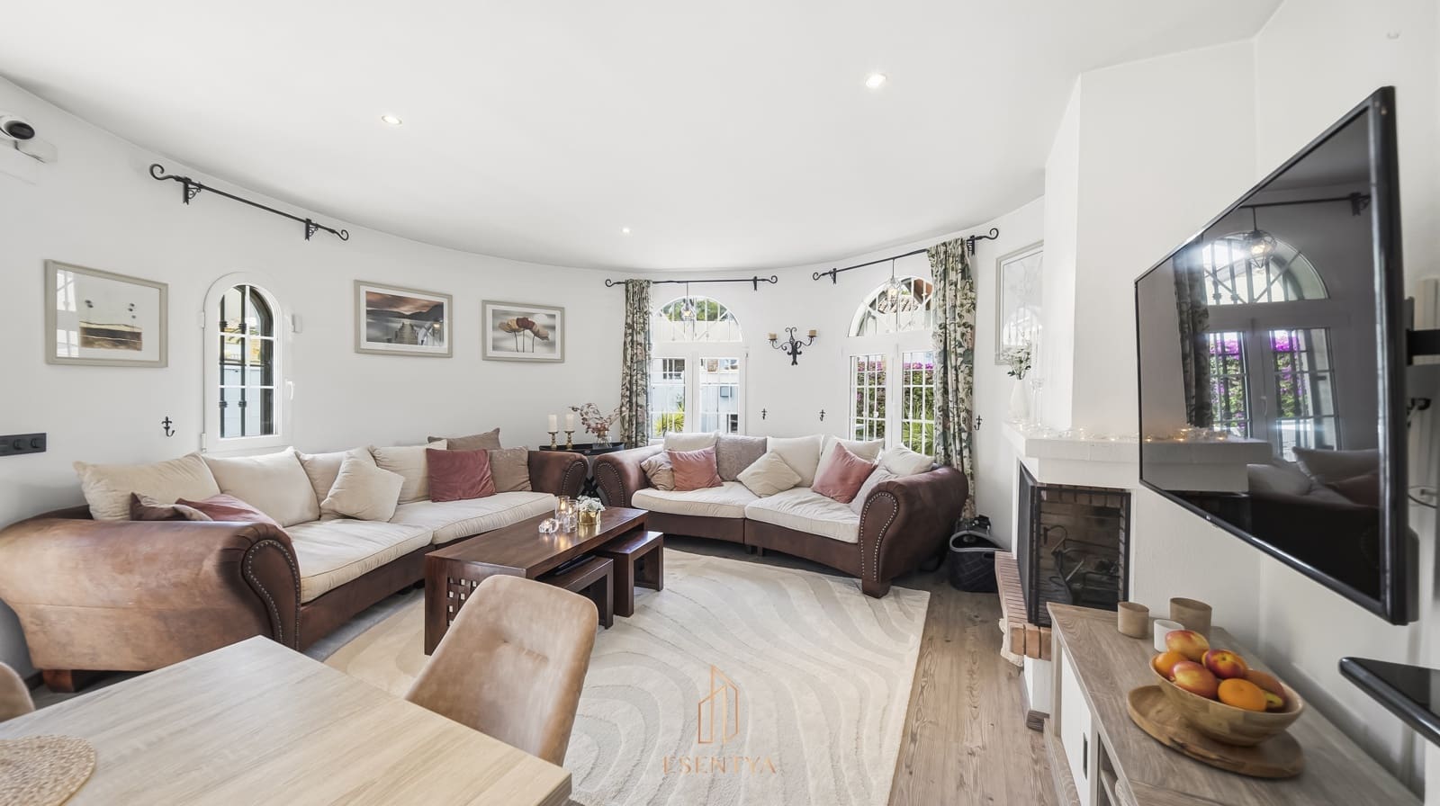 5 bedroom Villa for sale in Cabo Roig with pool garage - € 1,100,000 (Ref: 9844263)